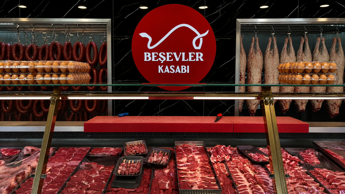 Beşevler Kasabı taze et reyonu tezgâhı
